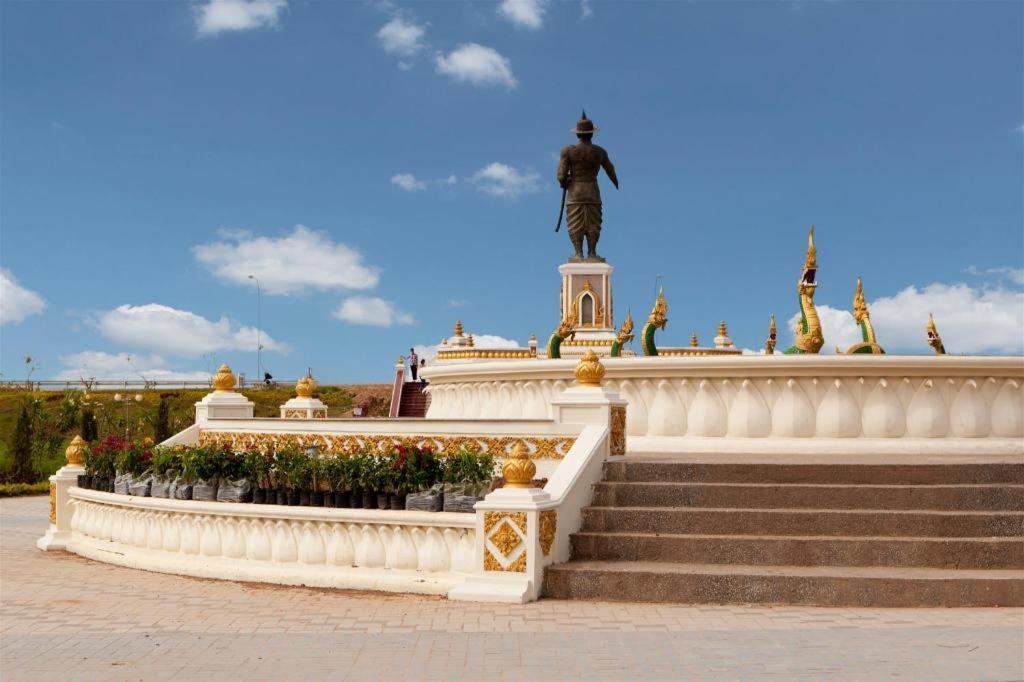 Grand Szechuan Hotel Wientian Zewnętrze zdjęcie