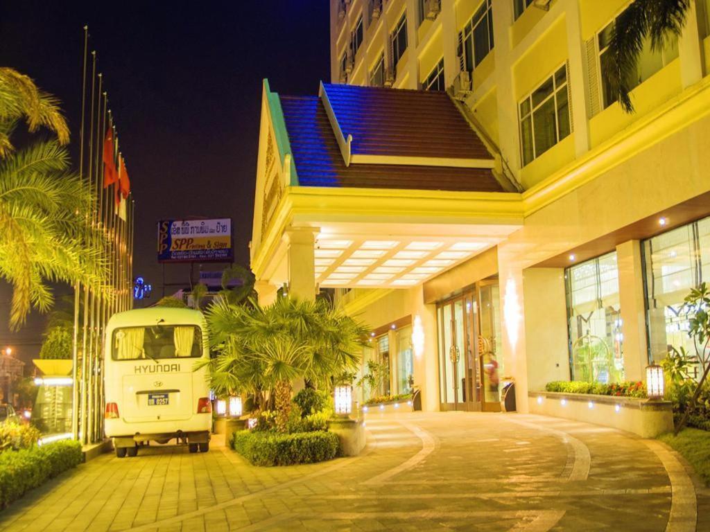 Grand Szechuan Hotel Wientian Zewnętrze zdjęcie